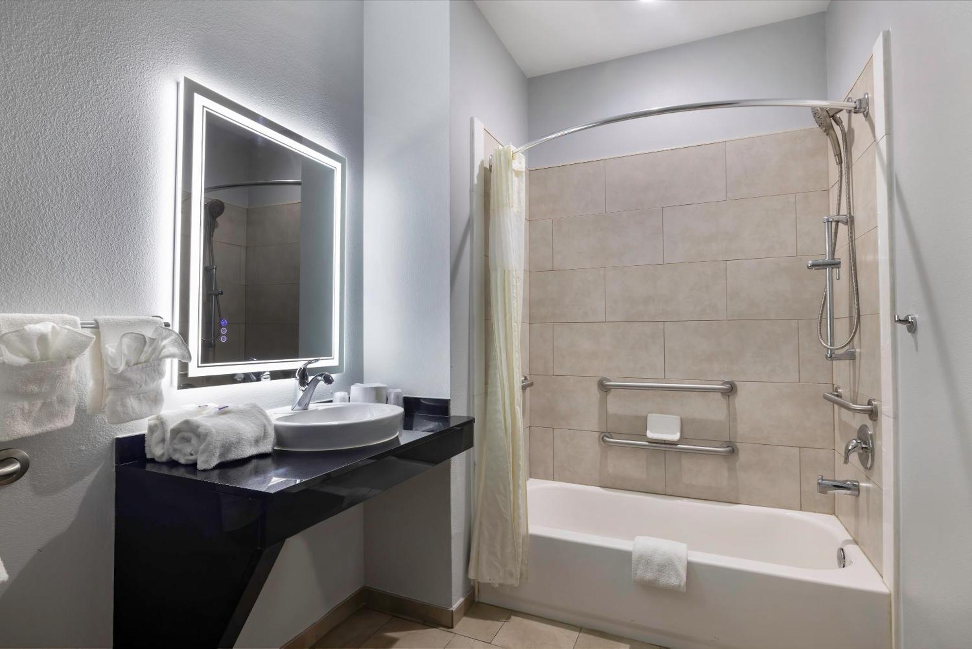 Studio 6 Suites Texas City I-45 Exterior photo