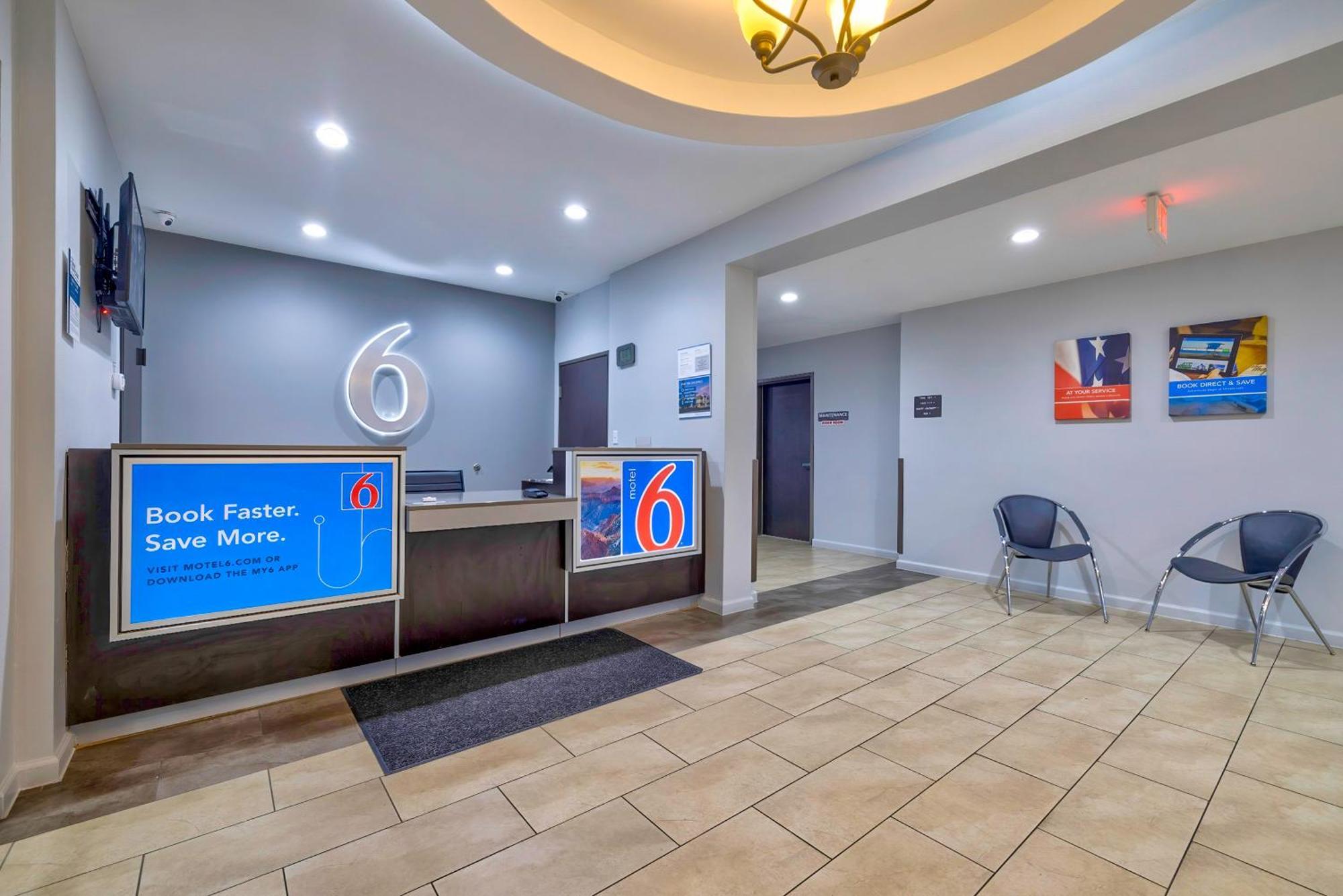 Studio 6 Suites Texas City I-45 Exterior photo