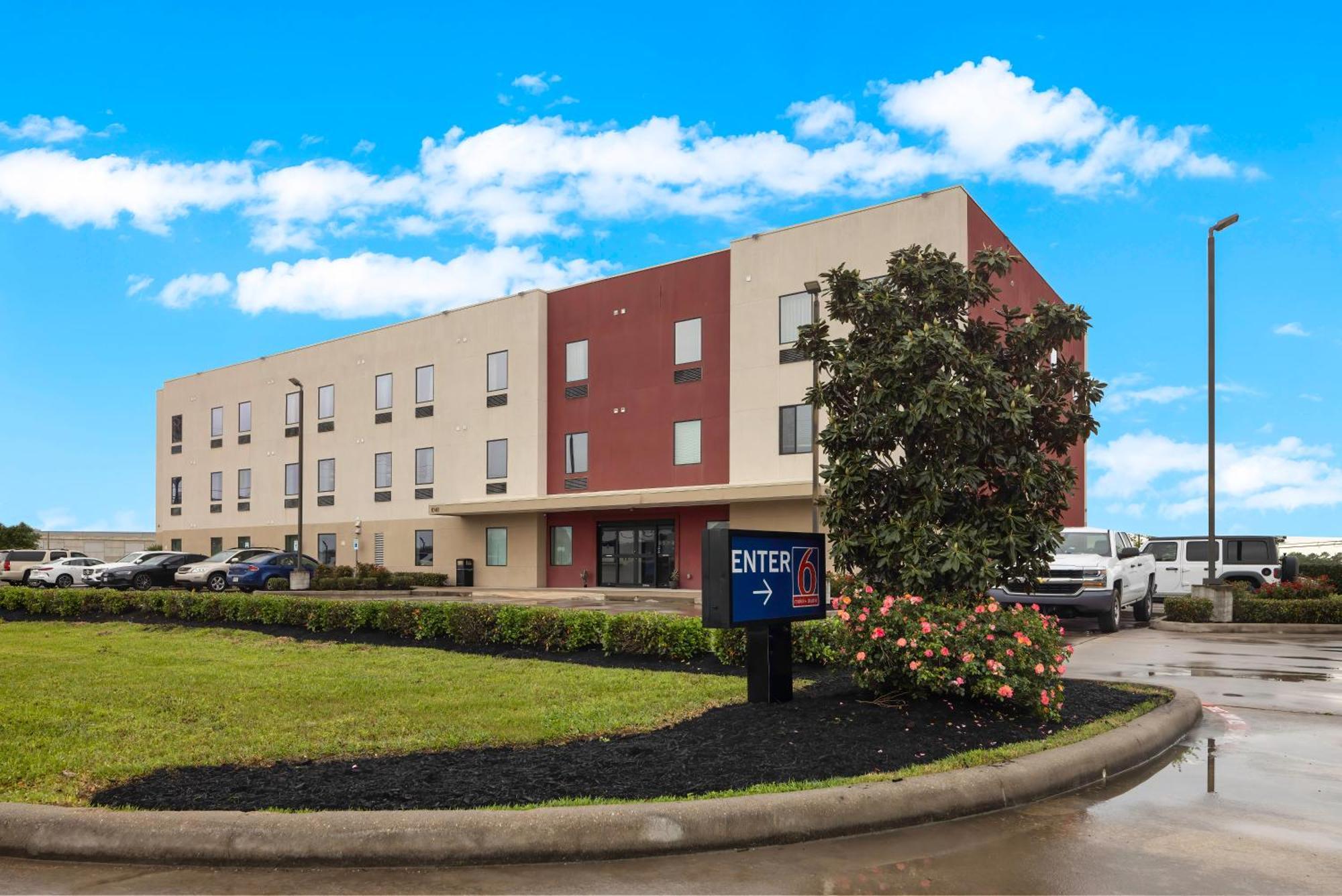 Studio 6 Suites Texas City I-45 Exterior photo